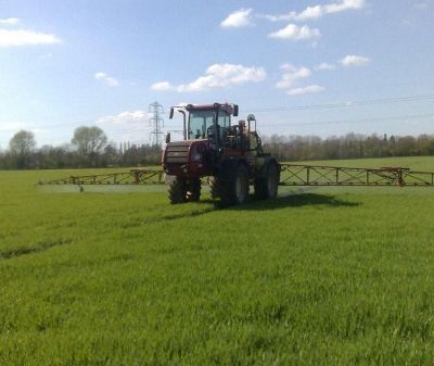 Crop Spraying at Larborne Farm April 2009
