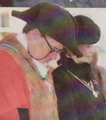 Deputy Mayor Colin & Samantha Rayner Remembrance Sunday
