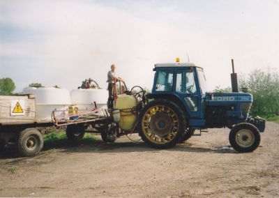 ford-7700.jpg