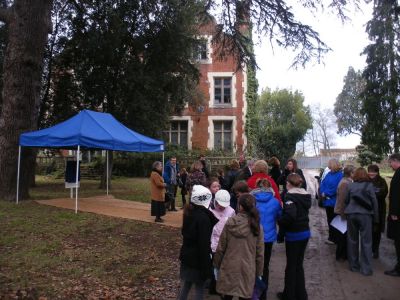 John Milton's 400th Birthday Plaque Ceremony
Keywords:  Horton Farms, Rayner,