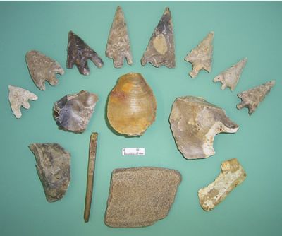 Neolithic finds Found at Manor Farm (www.wessexarch.co.uk)
