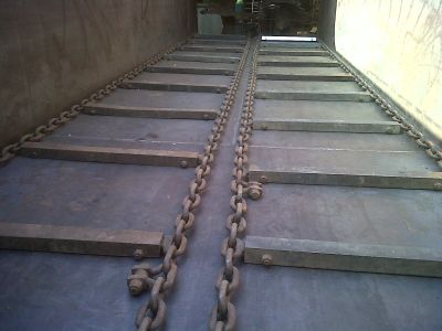  J Rayner & Sons Ltd Full Workshop Facilities, photos of major repairs to farm muck spreader.
