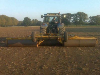 Seeding on Royal Farm at Windsor Castle
Keywords:  Horton