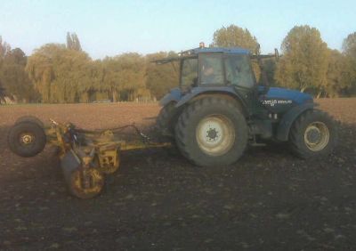 Seeding on Royal Farm at Windsor Castle
Keywords:  Rayner, Horton, Farms,
